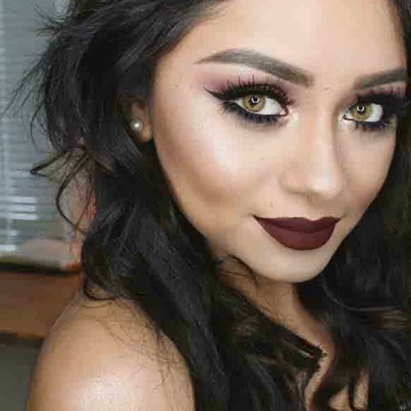 Mel with free case (Pistachio color) - Picture 2 of 3